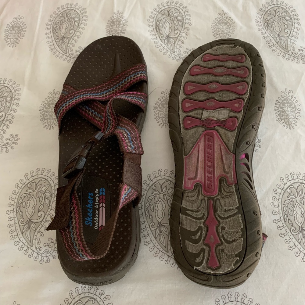 Skechers sandals gently worn.  Any question please feel free to ask.